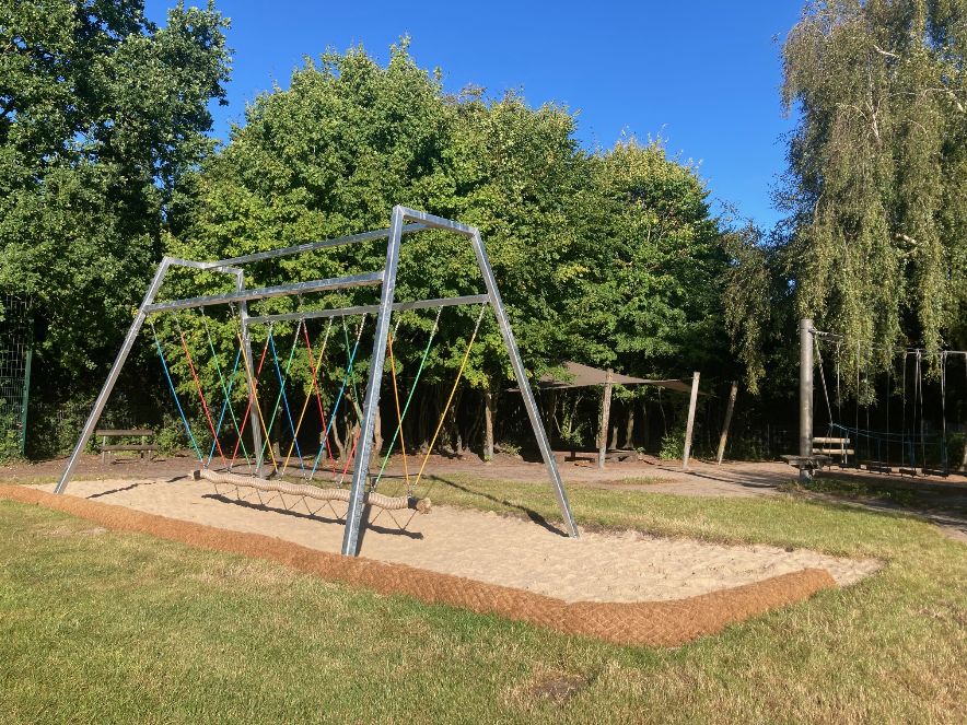 Neue Schaukel